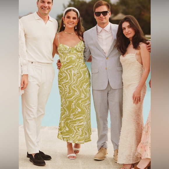 ASTR Green Midi Dress - Picture 2 of 6